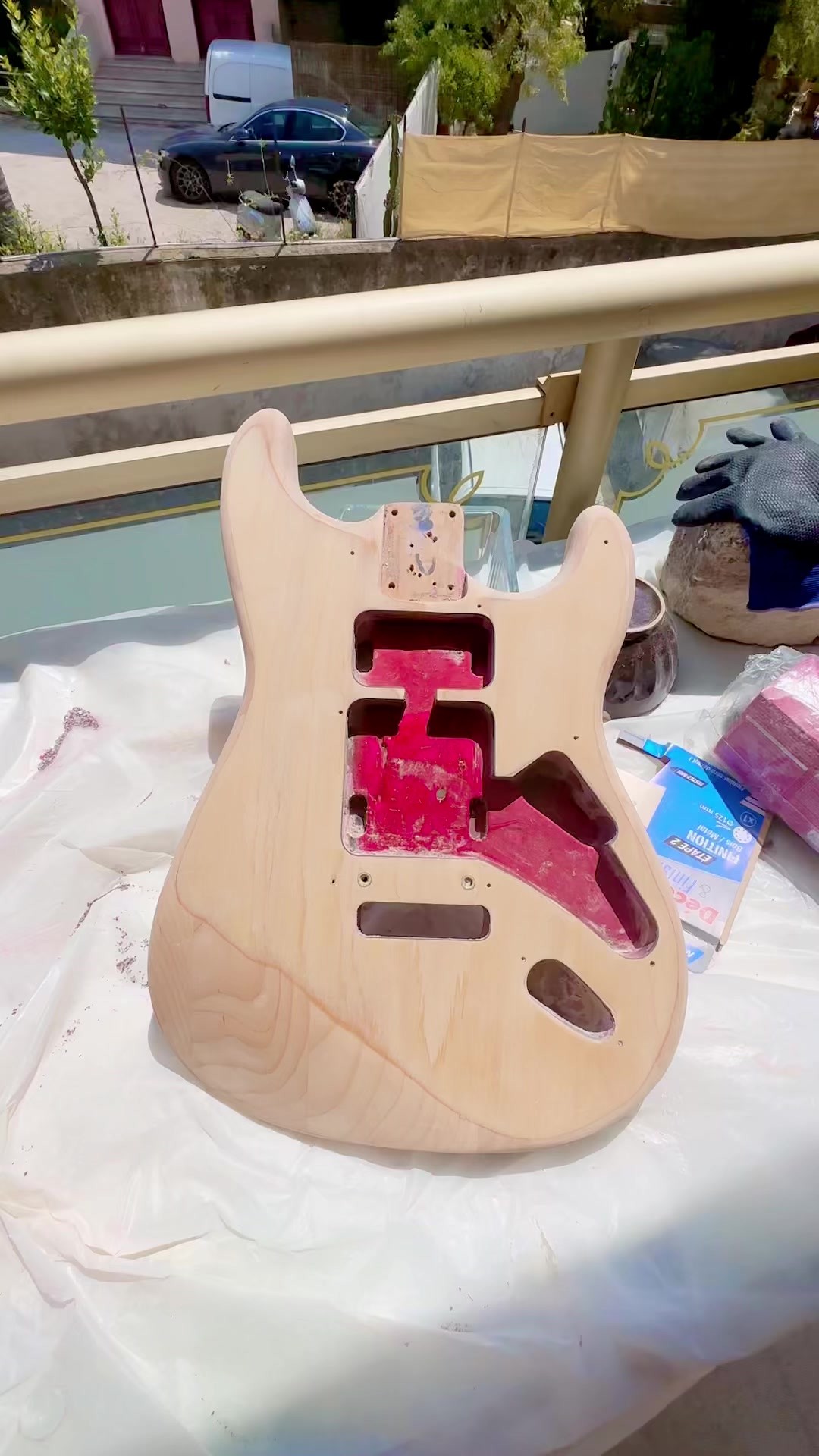 Plus qu'à peaufiner les côtés en douceur... En attendant l'arrivée de l'huile de lin cuite et de ma cire un peu spéciale...✅