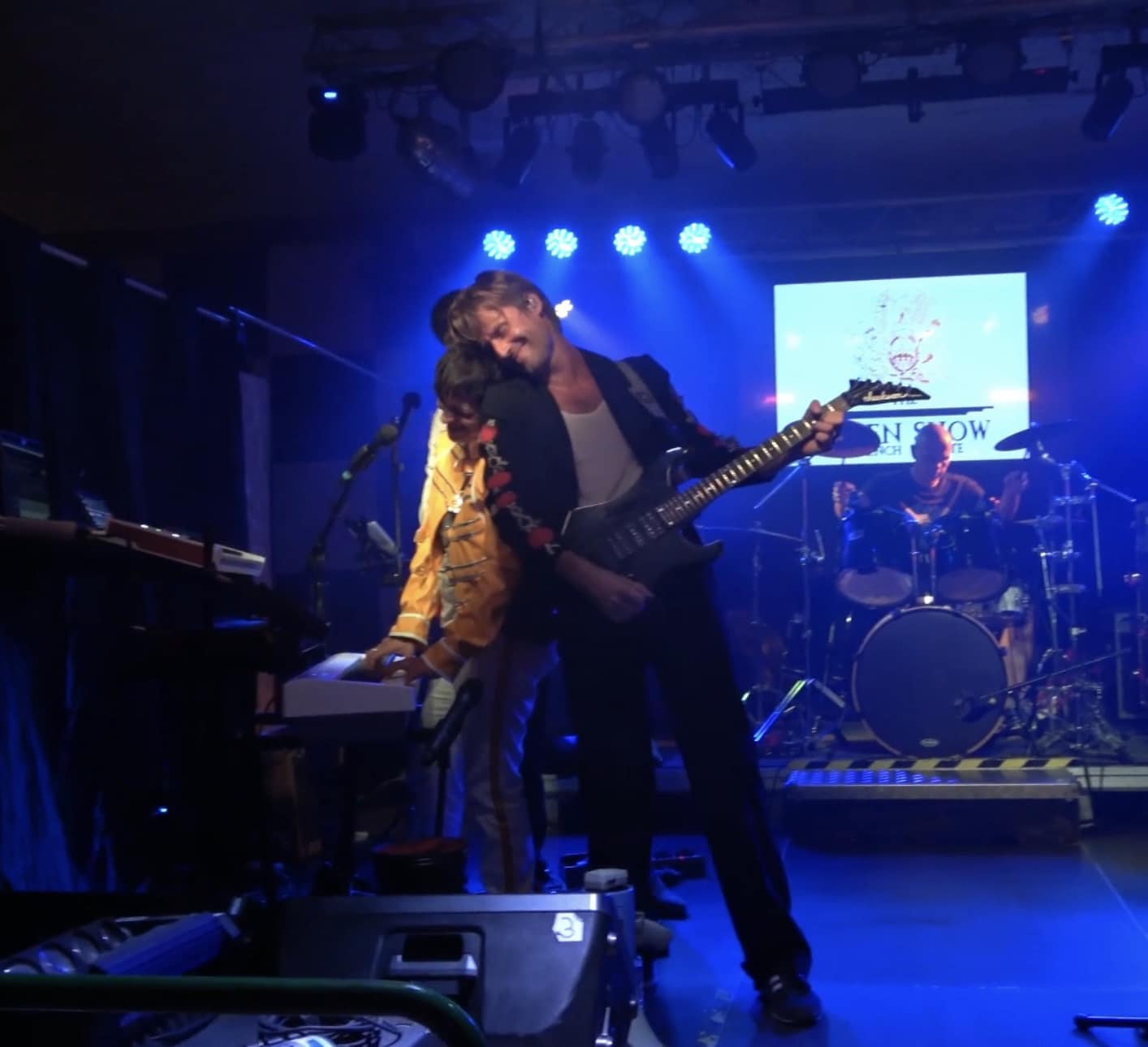 Tellement hâte d'être à demain soir !!!!
#TheQueenShow The Queen Show